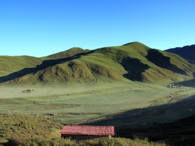 集体土地房屋能买卖吗?集体土地盖房要注意什么?